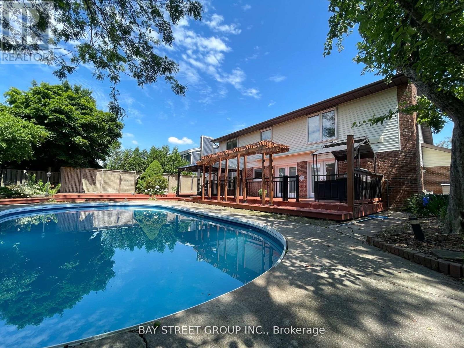 1412 Peerless Court, Oakville, ON - Outdoor With Deck Patio Veranda With Backyard