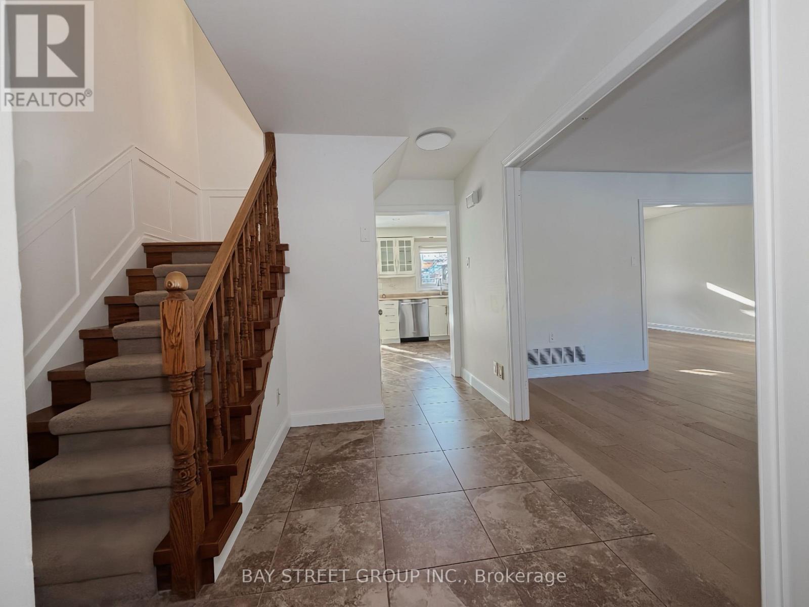 1412 Peerless Court, Oakville, ON - Indoor Photo Showing Other Room