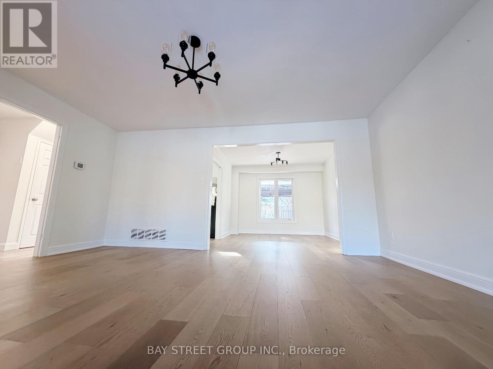 1412 Peerless Court, Oakville, ON - Indoor Photo Showing Other Room