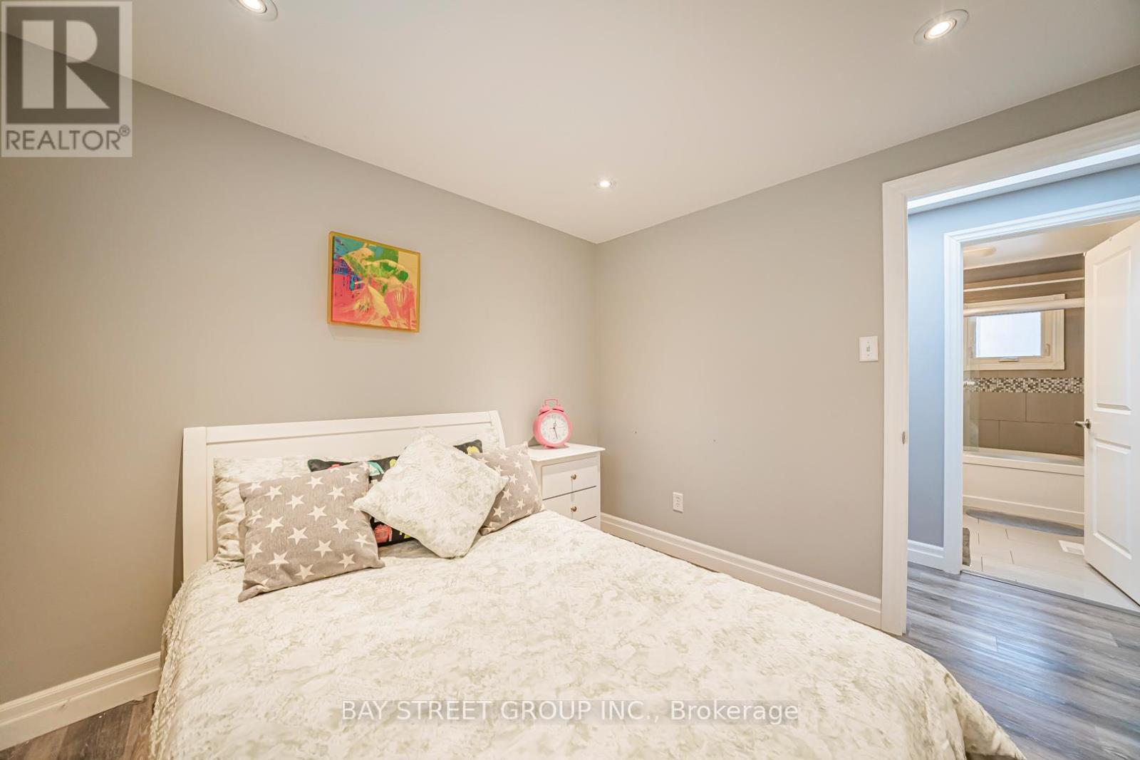 3311 Kings Masting Crescent, Mississauga, ON - Indoor Photo Showing Bedroom