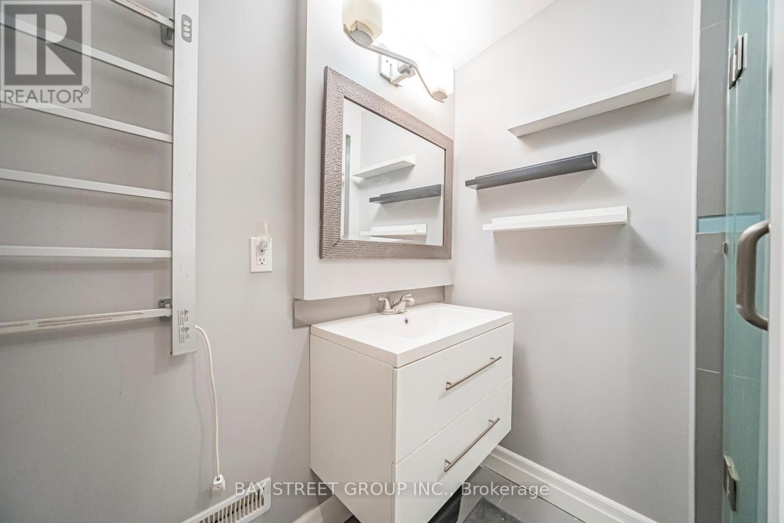 3311 Kings Masting Crescent, Mississauga, ON - Indoor