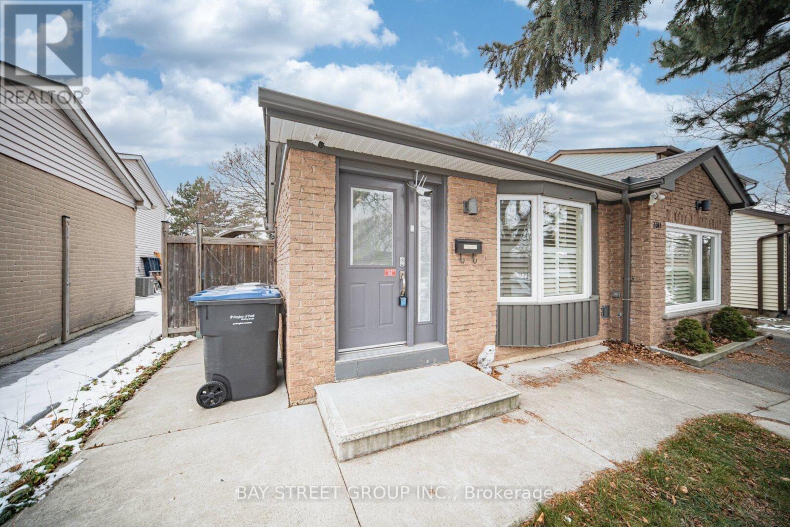 3311 Kings Masting Crescent, Mississauga, ON - Outdoor