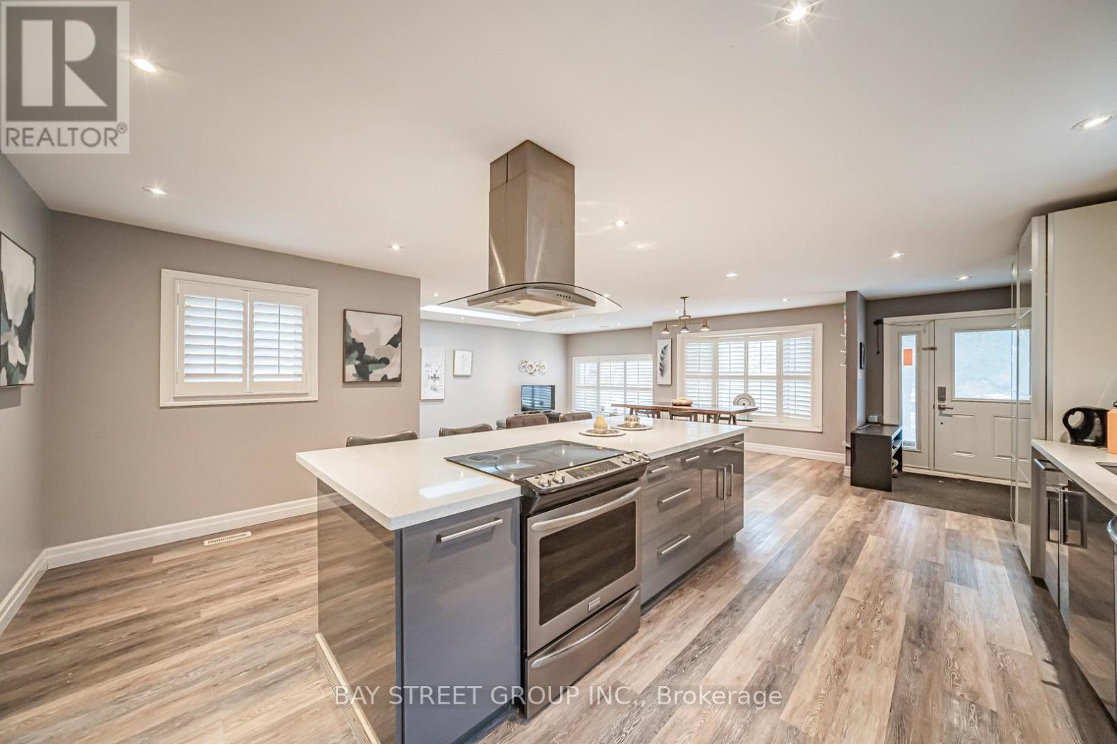 3311 Kings Masting Crescent, Mississauga, ON - Indoor Photo Showing Kitchen