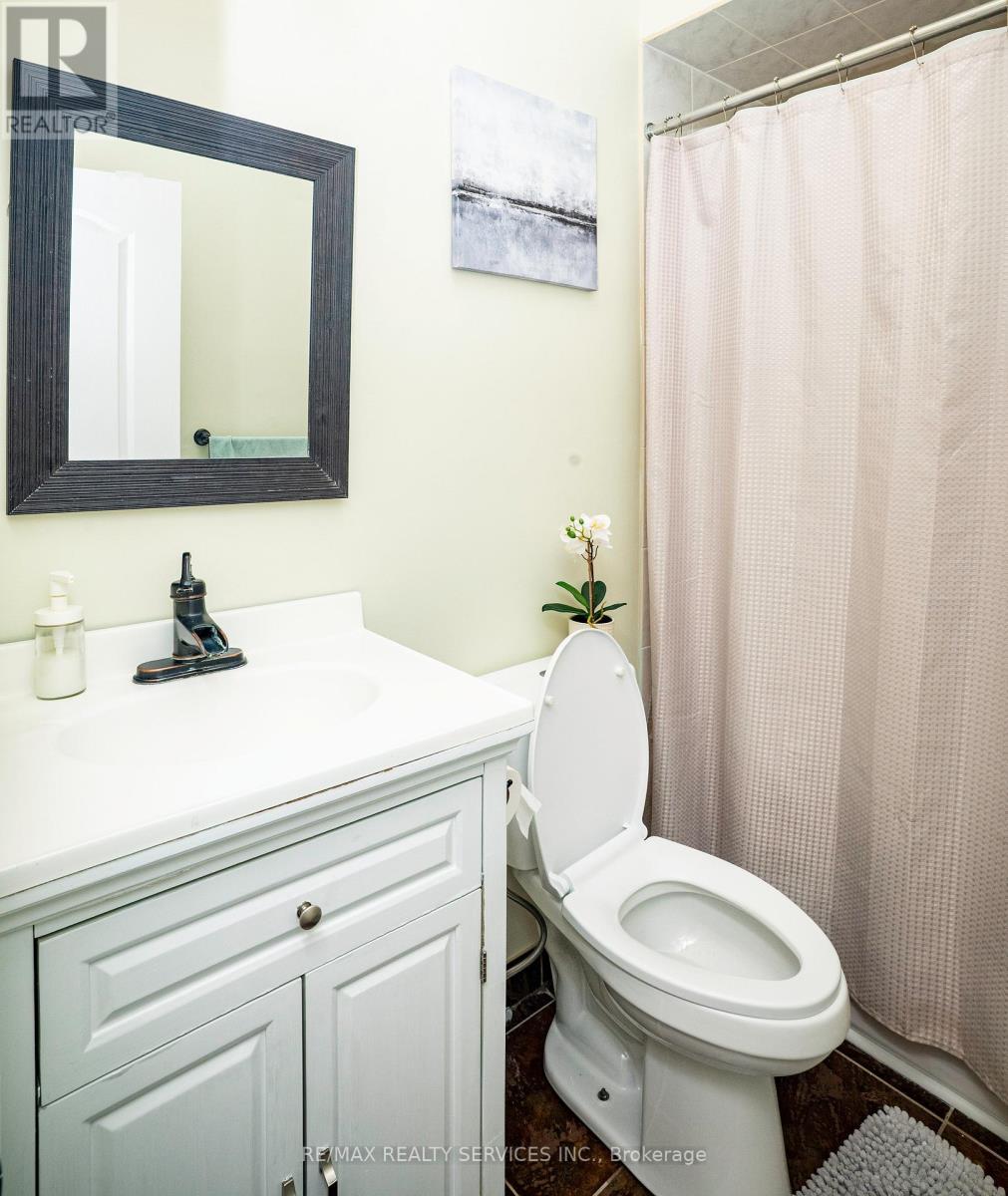 Third Full Washroom - 44 Edgar Road, Caledon, ON - Indoor Photo Showing Bathroom