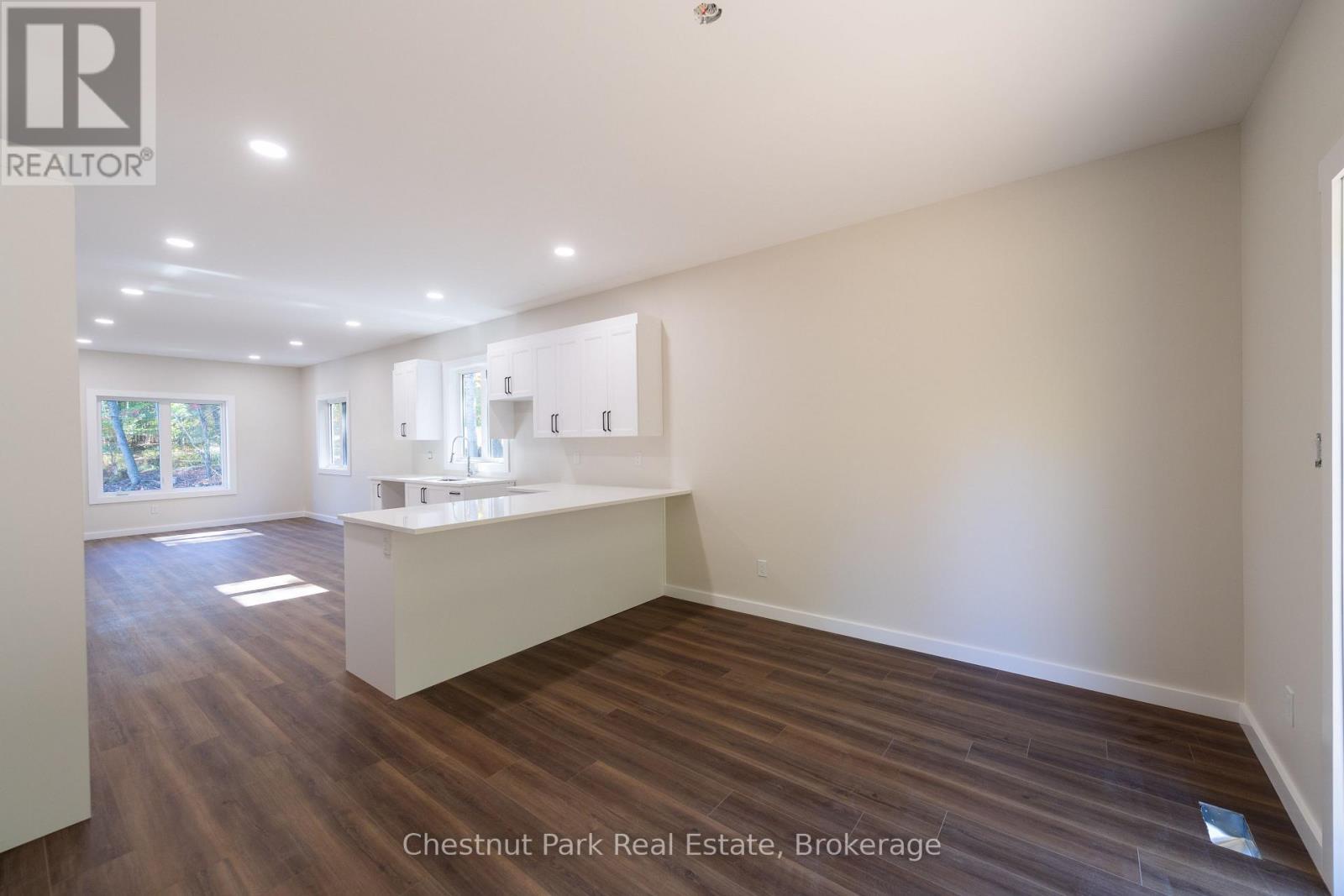 26 Aspen Lane, Nipissing, ON - Indoor Photo Showing Other Room