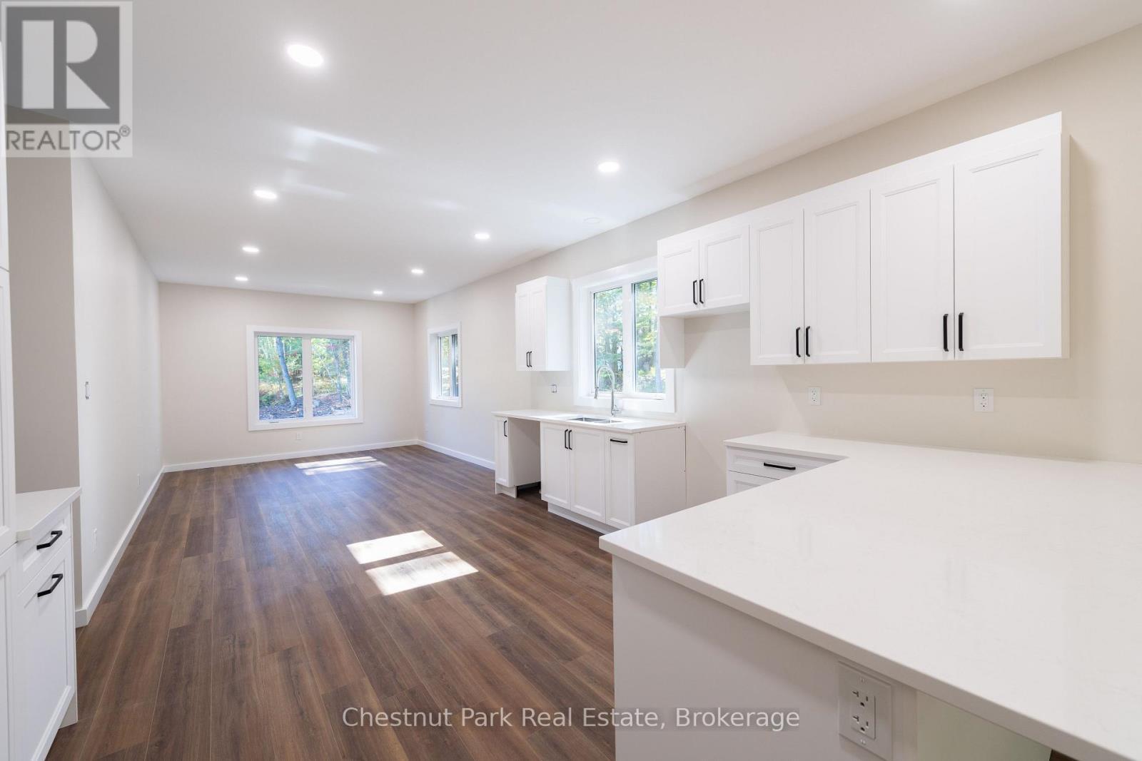 26 Aspen Lane, Nipissing, ON - Indoor Photo Showing Kitchen