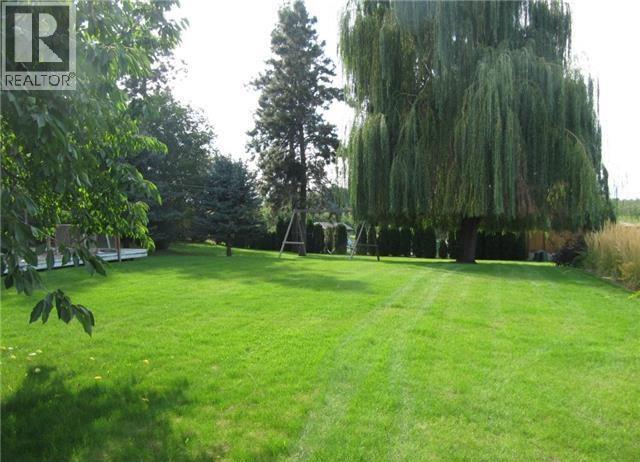 3576 Rose Road, Kelowna, BC - Outdoor