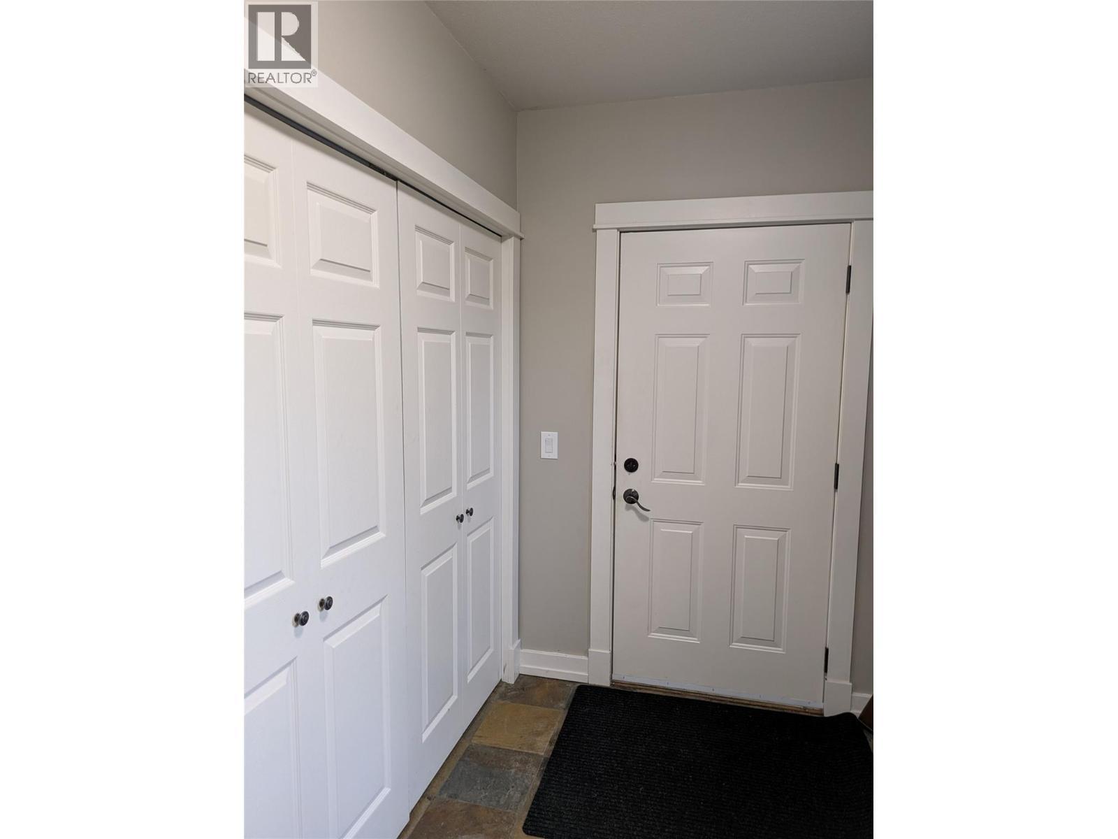 Main Level - 3576 Rose Road, Kelowna, BC - Indoor Photo Showing Other Room