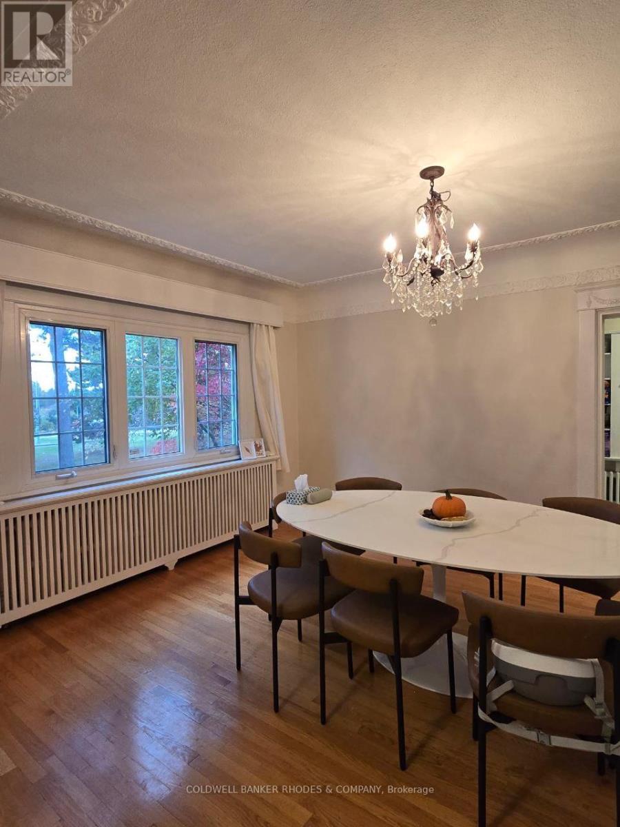 596 Queen Elizabeth Drive, Ottawa, ON - Indoor Photo Showing Dining Room
