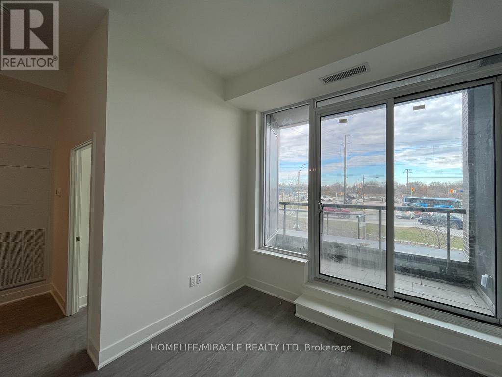 114 - 185 Deerfield Road, Newmarket, ON - Indoor Photo Showing Other Room