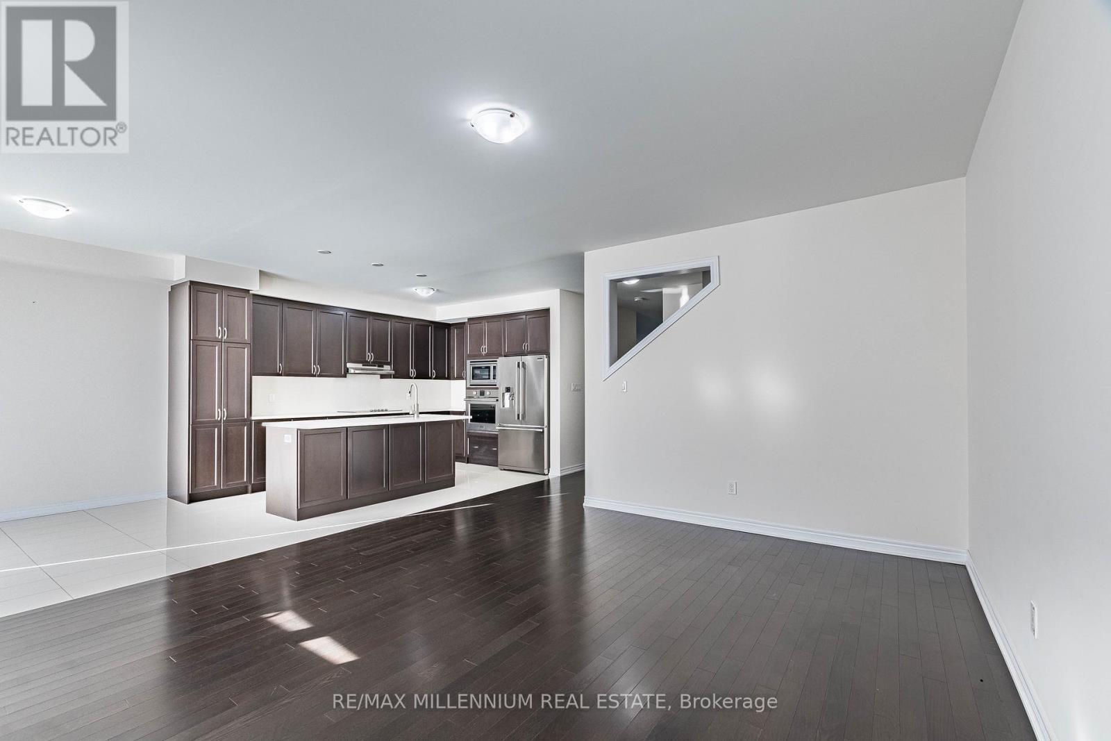 11 Spokanne Street, Brampton, ON - Indoor