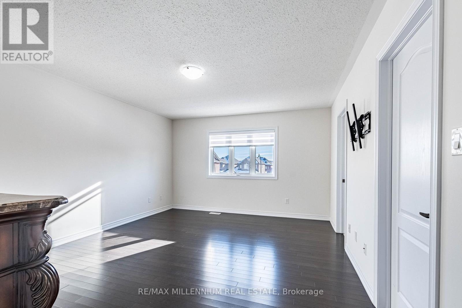 11 Spokanne Street, Brampton, ON - Indoor Photo Showing Other Room