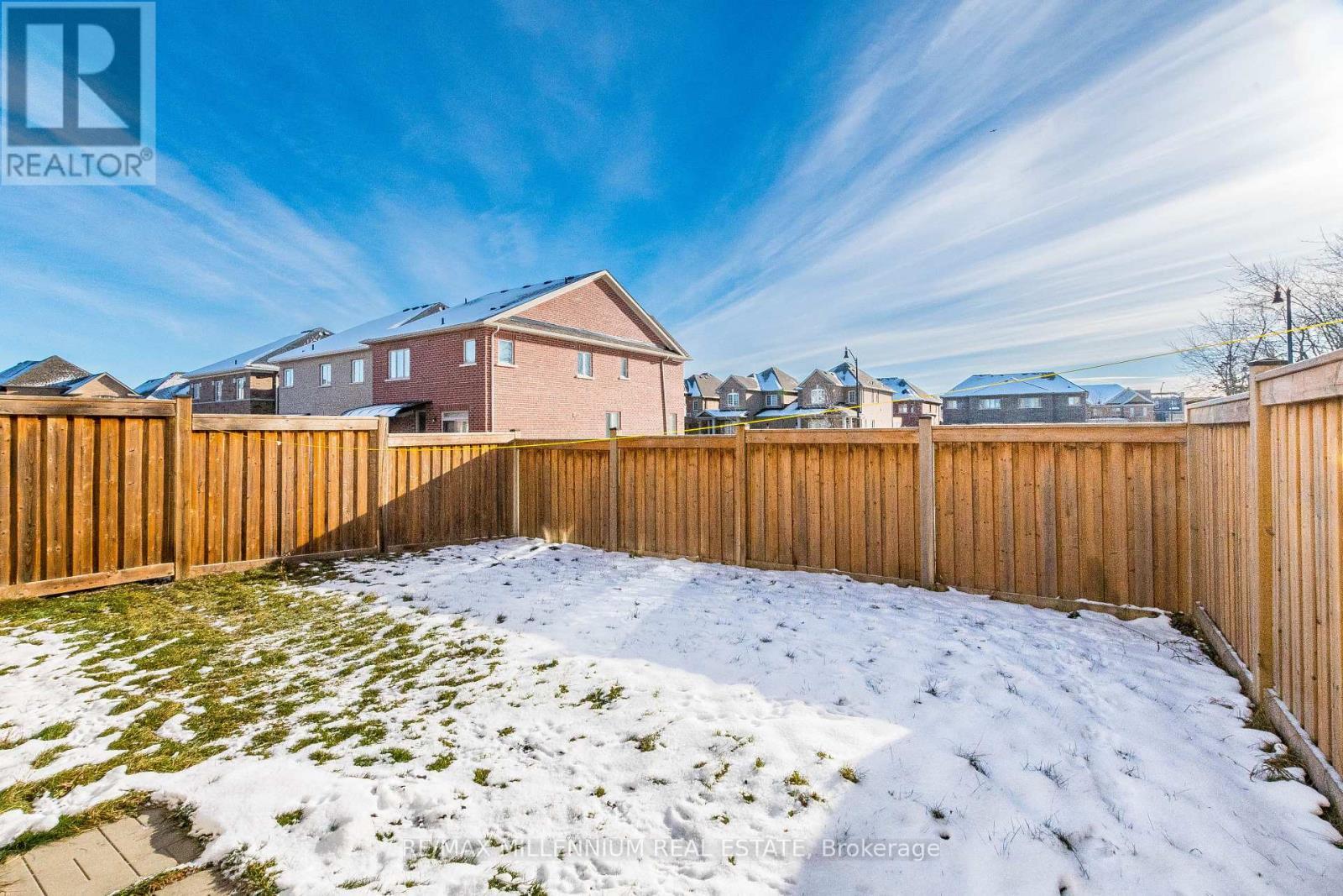 11 Spokanne Street, Brampton, ON - Outdoor