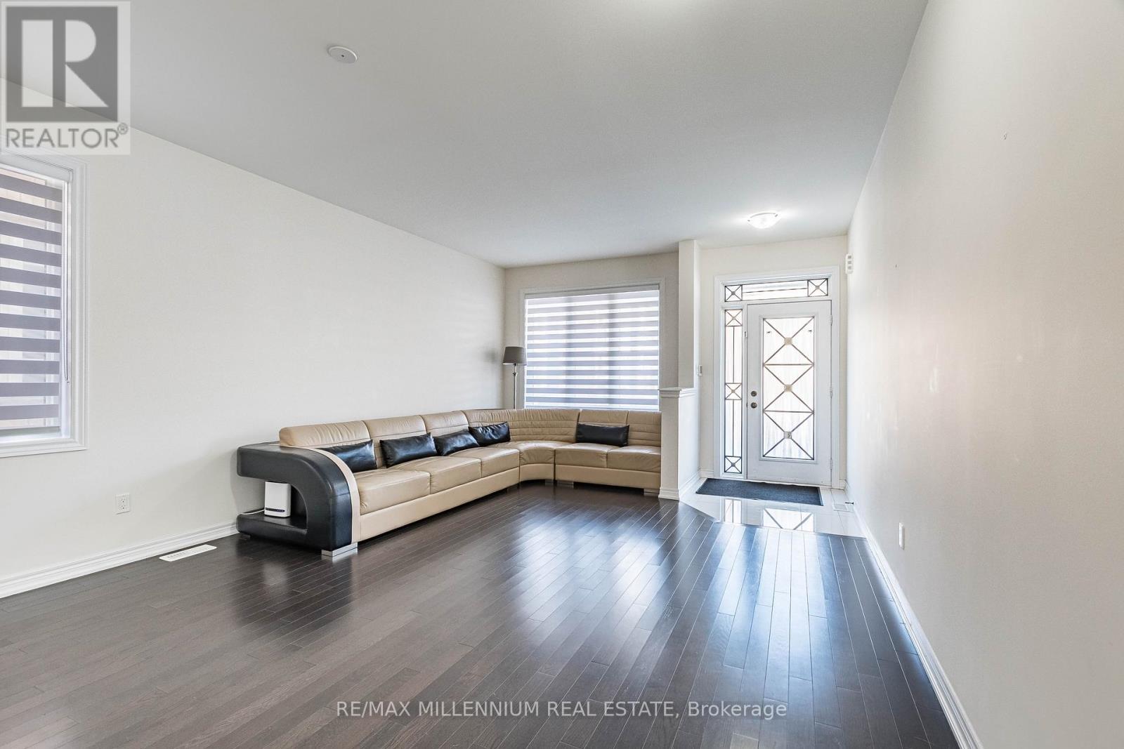 11 Spokanne Street, Brampton, ON - Indoor