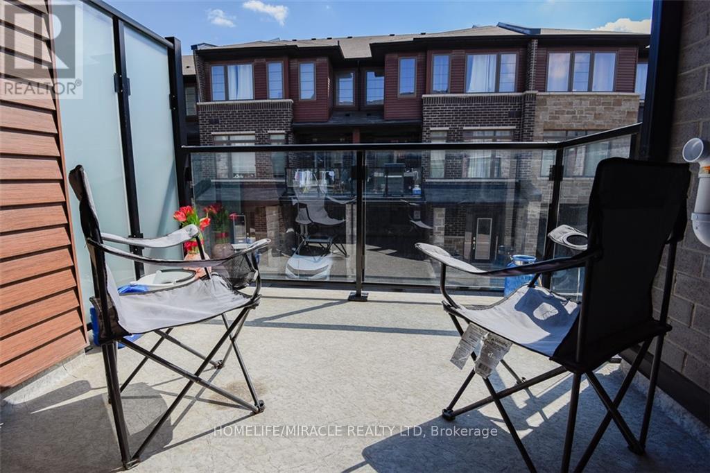 130 - 30 Times Square Boulevard, Hamilton, ON - Outdoor