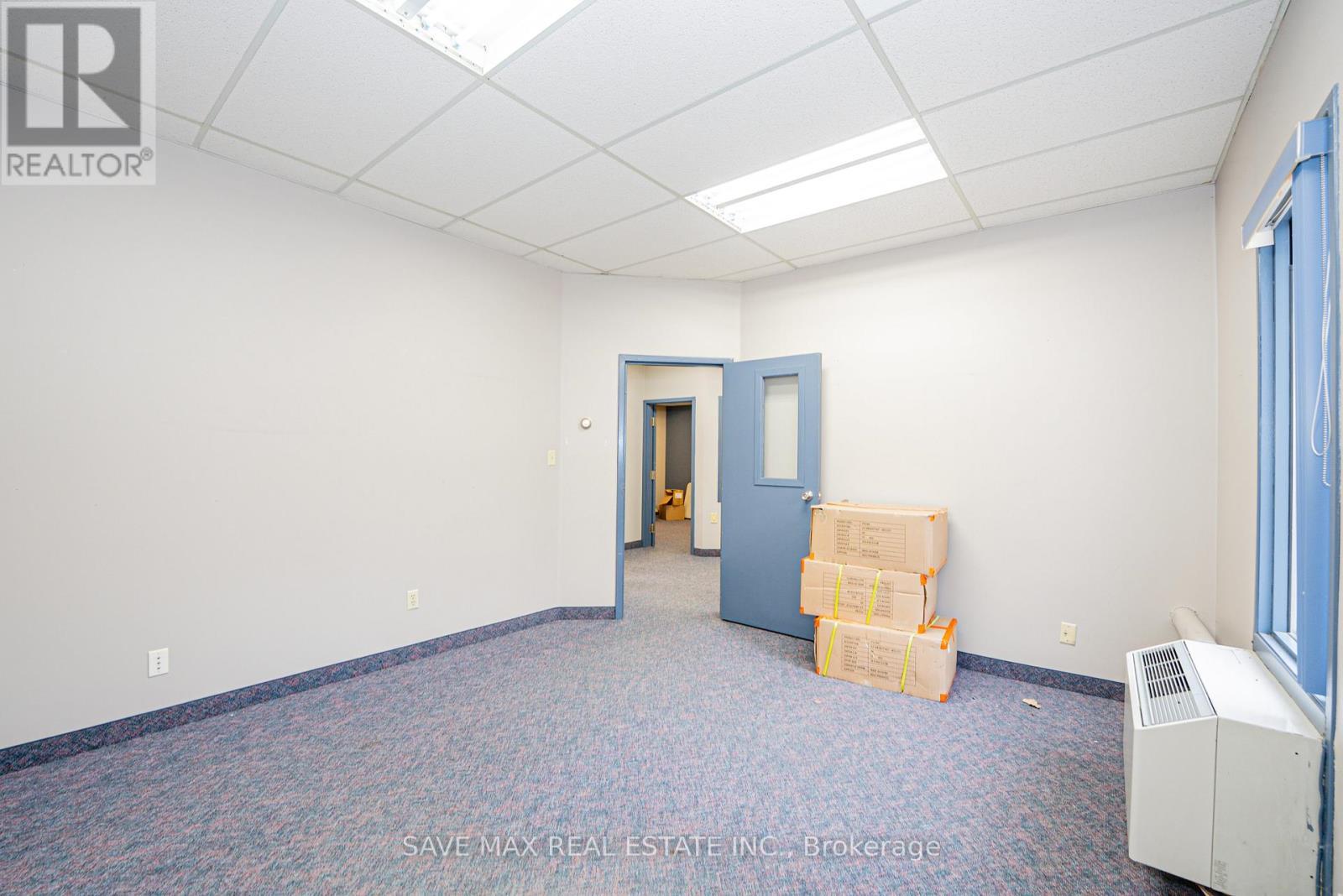 Main & Basement - 264 Woodlawn Road W, Guelph, ON