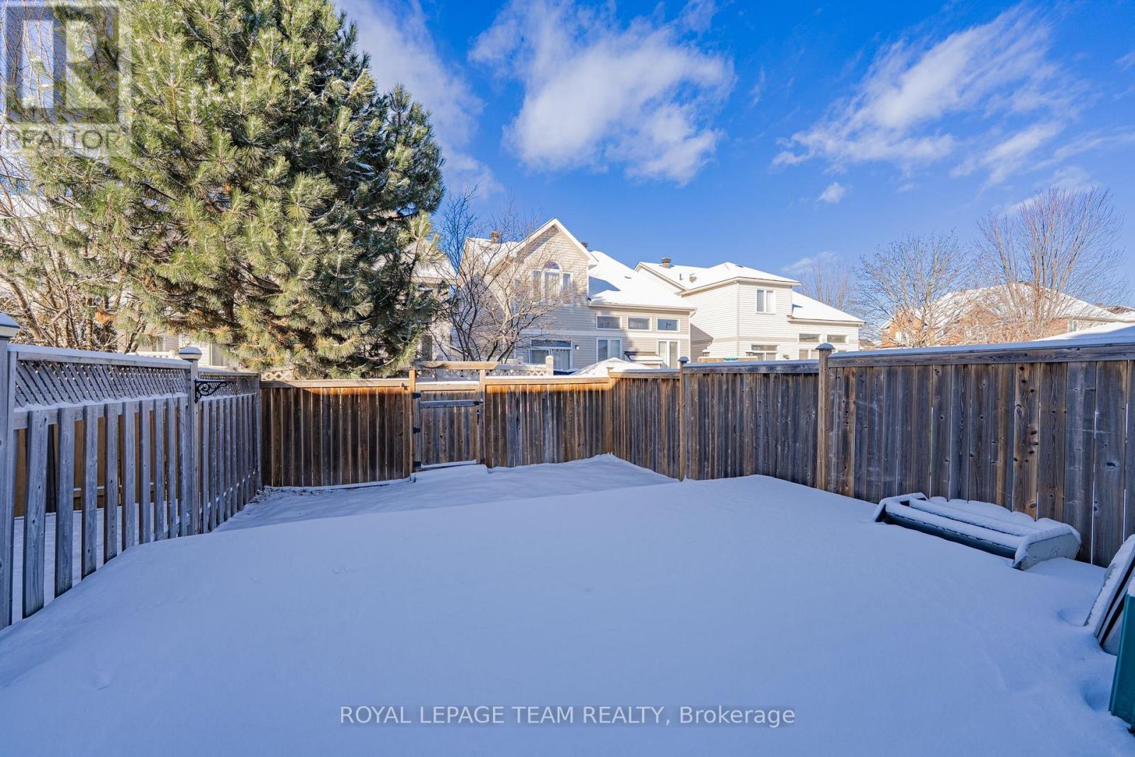 184 Deercroft Avenue, Ottawa, ON - Outdoor