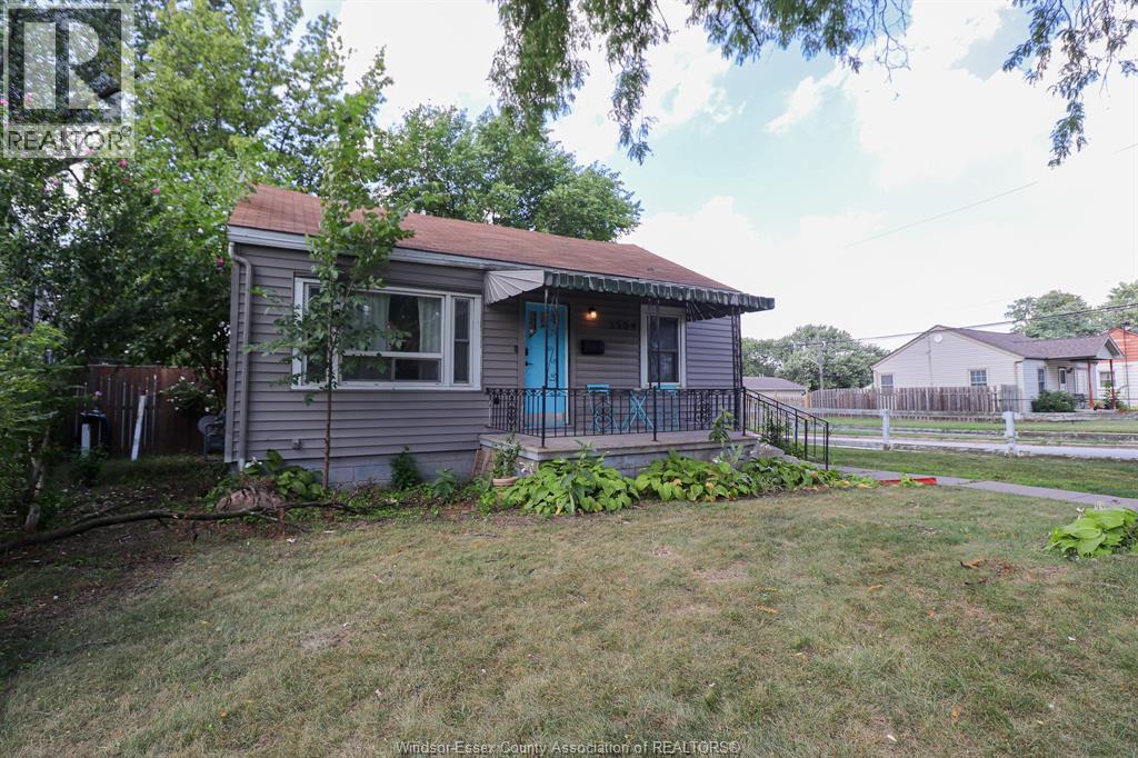 3504 Barrymore, Windsor, ON - Outdoor