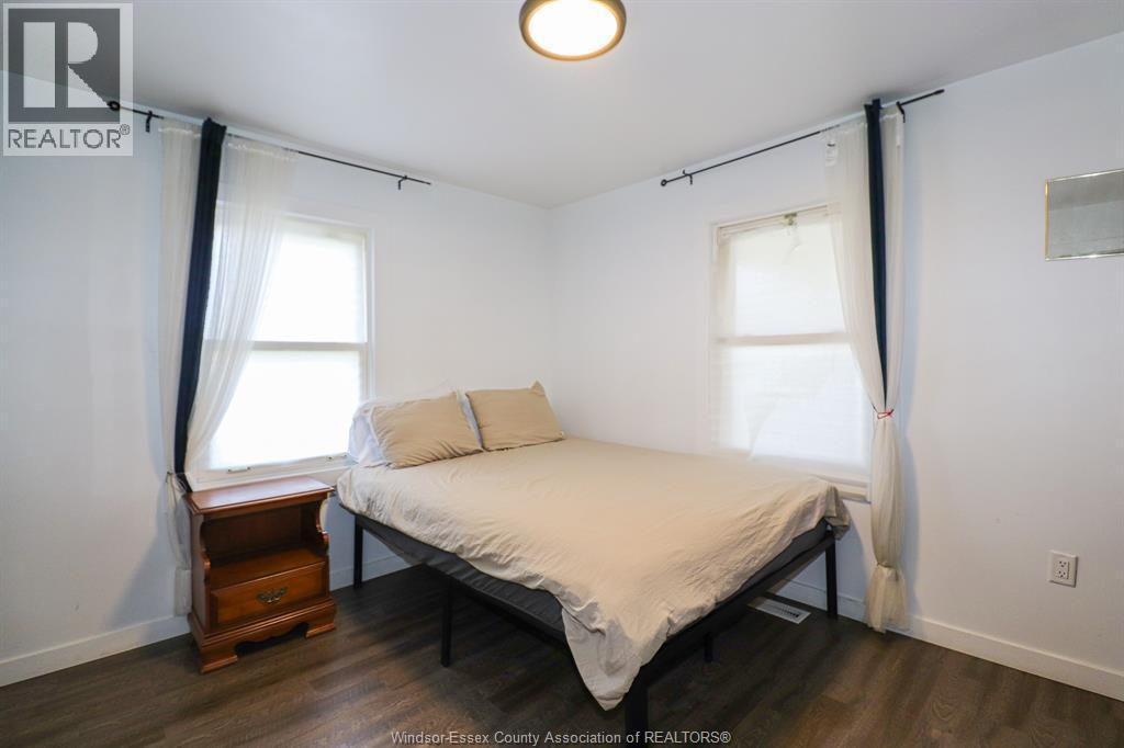 3504 Barrymore, Windsor, ON - Indoor Photo Showing Bedroom