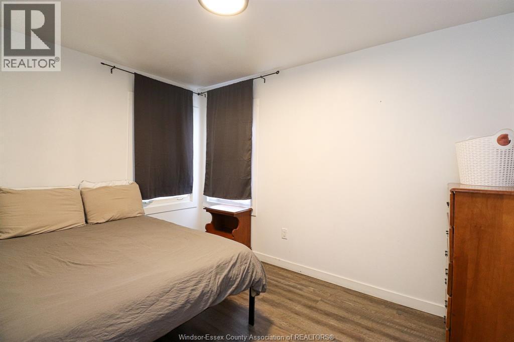3504 Barrymore, Windsor, ON - Indoor Photo Showing Bedroom