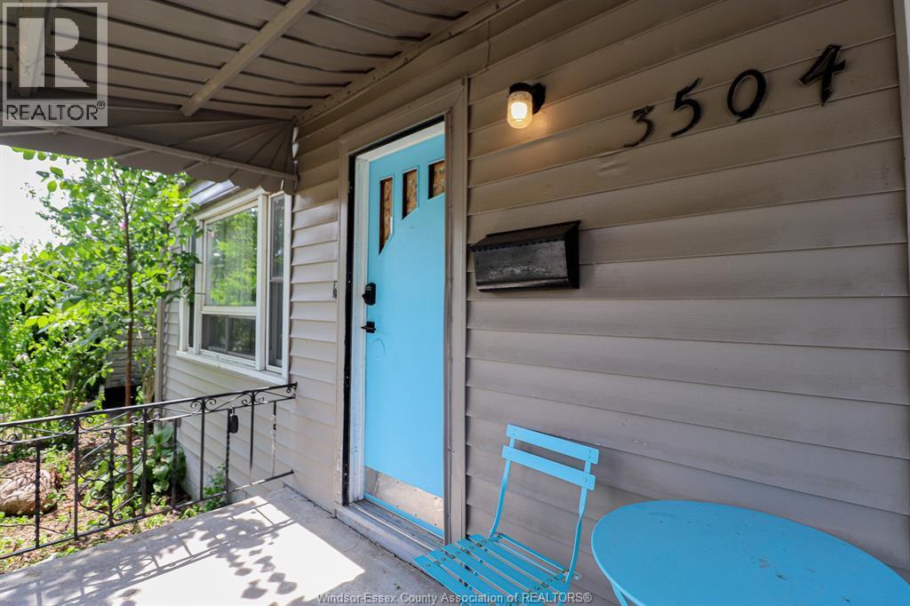 3504 Barrymore, Windsor, ON - Outdoor With Exterior