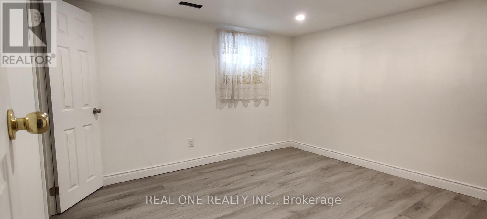 Basement - 9 Lisburn Crescent, Toronto, ON - Indoor Photo Showing Other Room