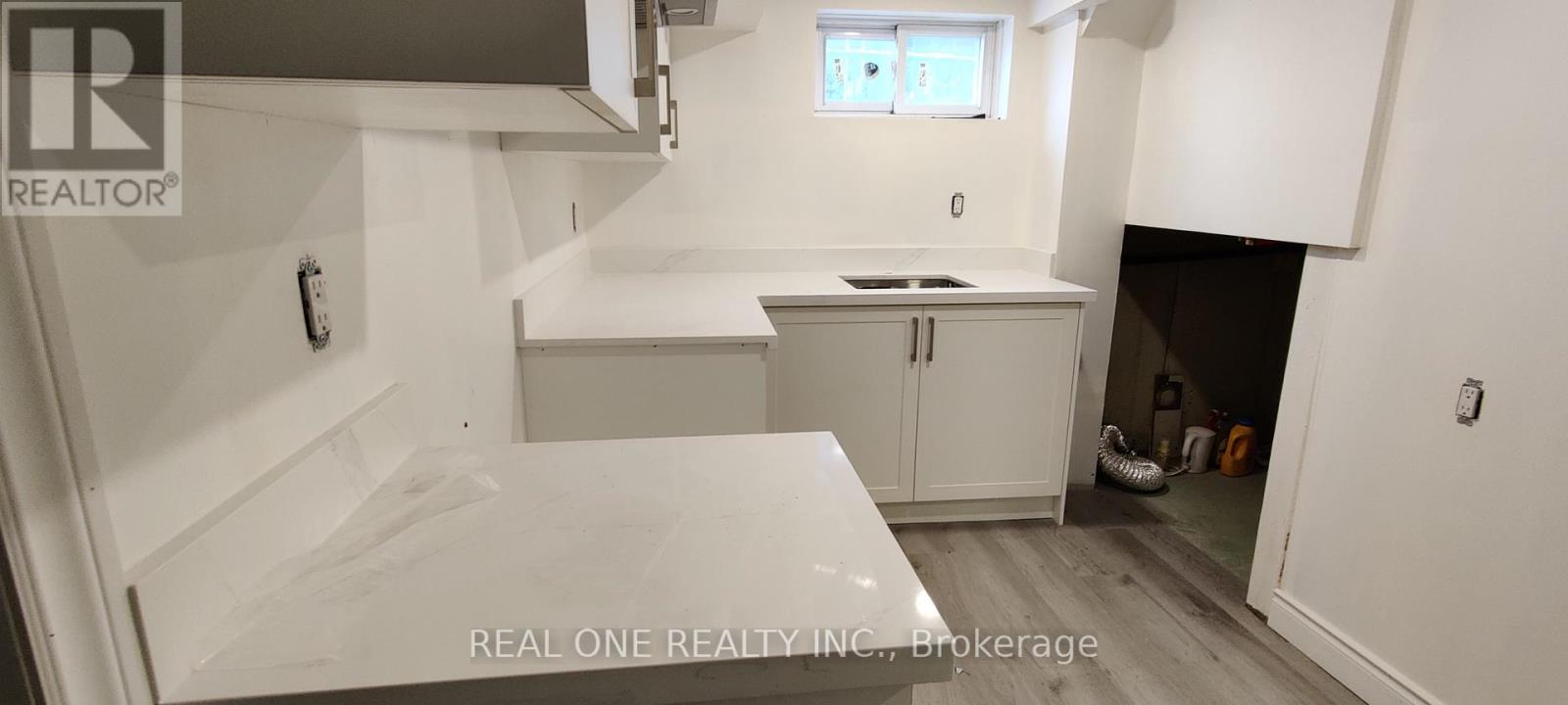 Basement - 9 Lisburn Crescent, Toronto, ON - Indoor Photo Showing Other Room