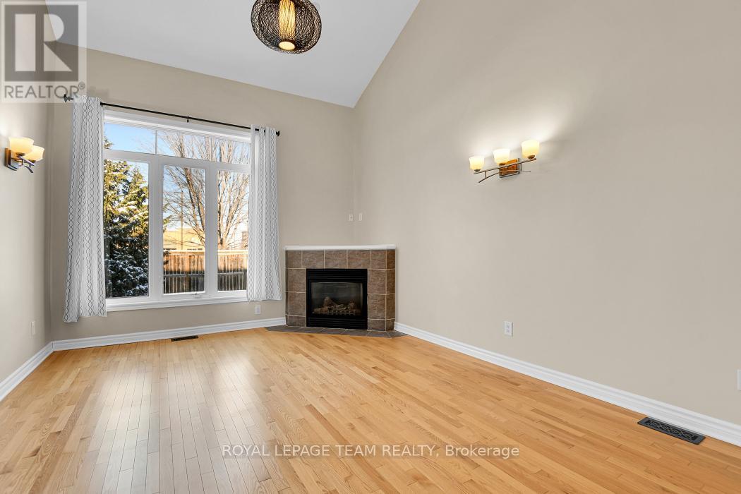 541 Salzburg Drive, Ottawa, ON - Indoor Photo Showing Living Room With Fireplace