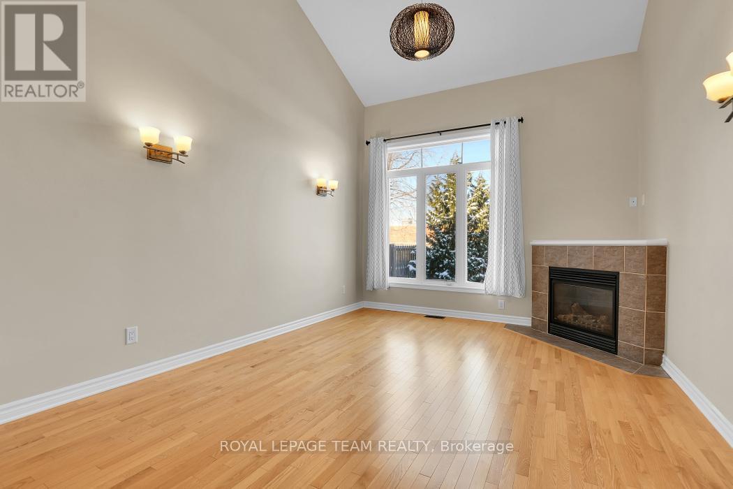 541 Salzburg Drive, Ottawa, ON - Indoor Photo Showing Living Room With Fireplace