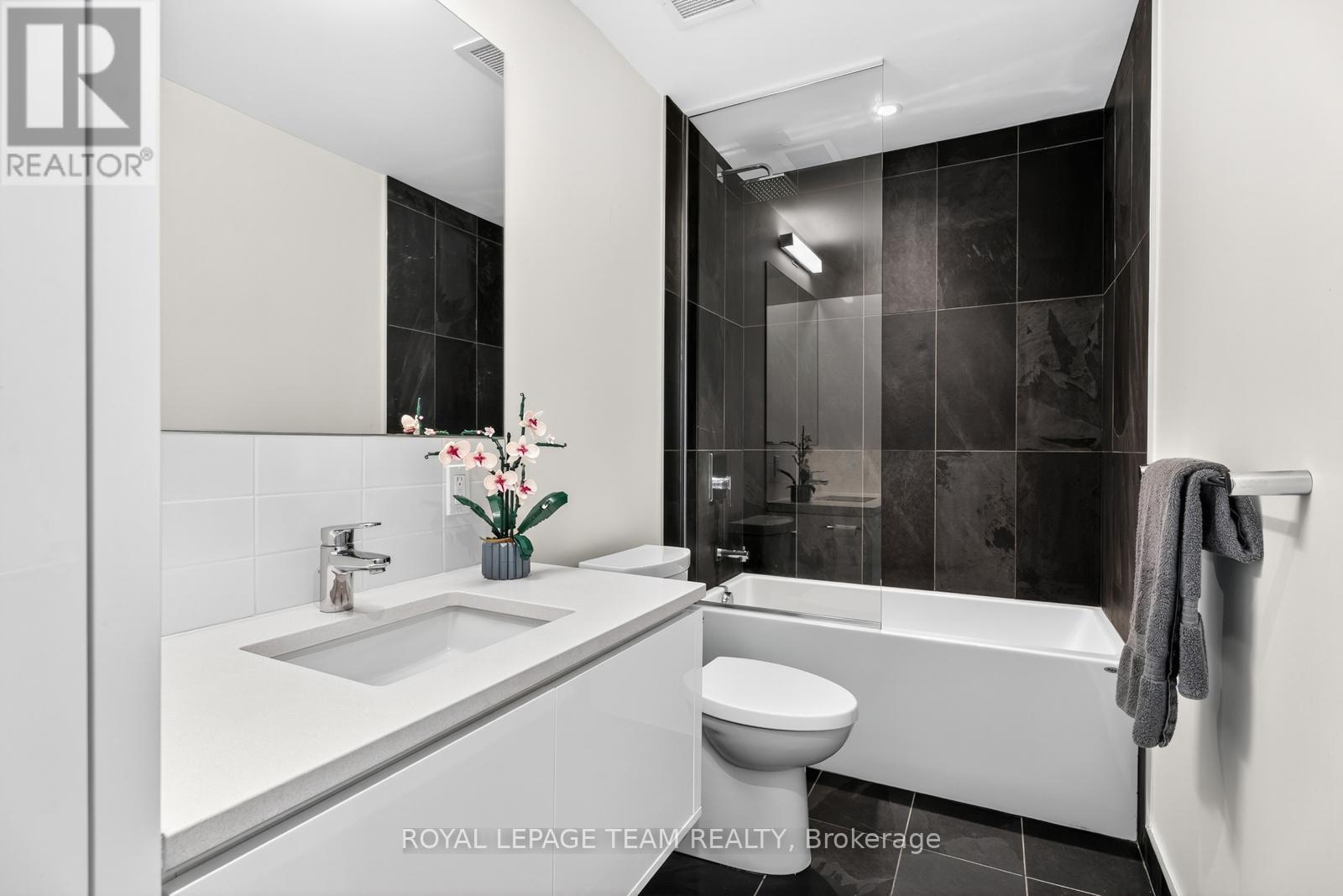 608 - 135 Barrette Street, Ottawa, ON - Indoor Photo Showing Bathroom