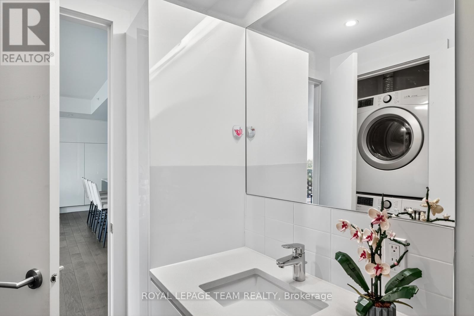 608 - 135 Barrette Street, Ottawa, ON - Indoor