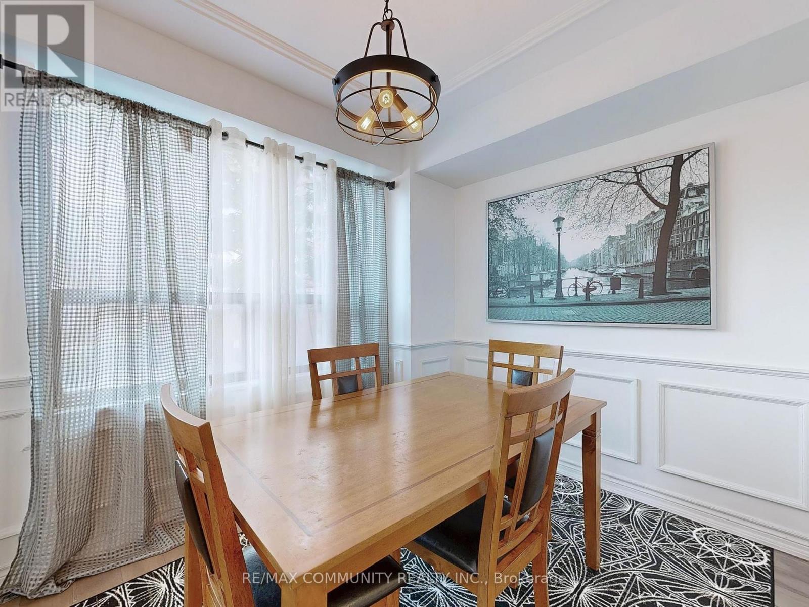 309 - 740 Eglinton Avenue W, Toronto, ON - Indoor Photo Showing Dining Room