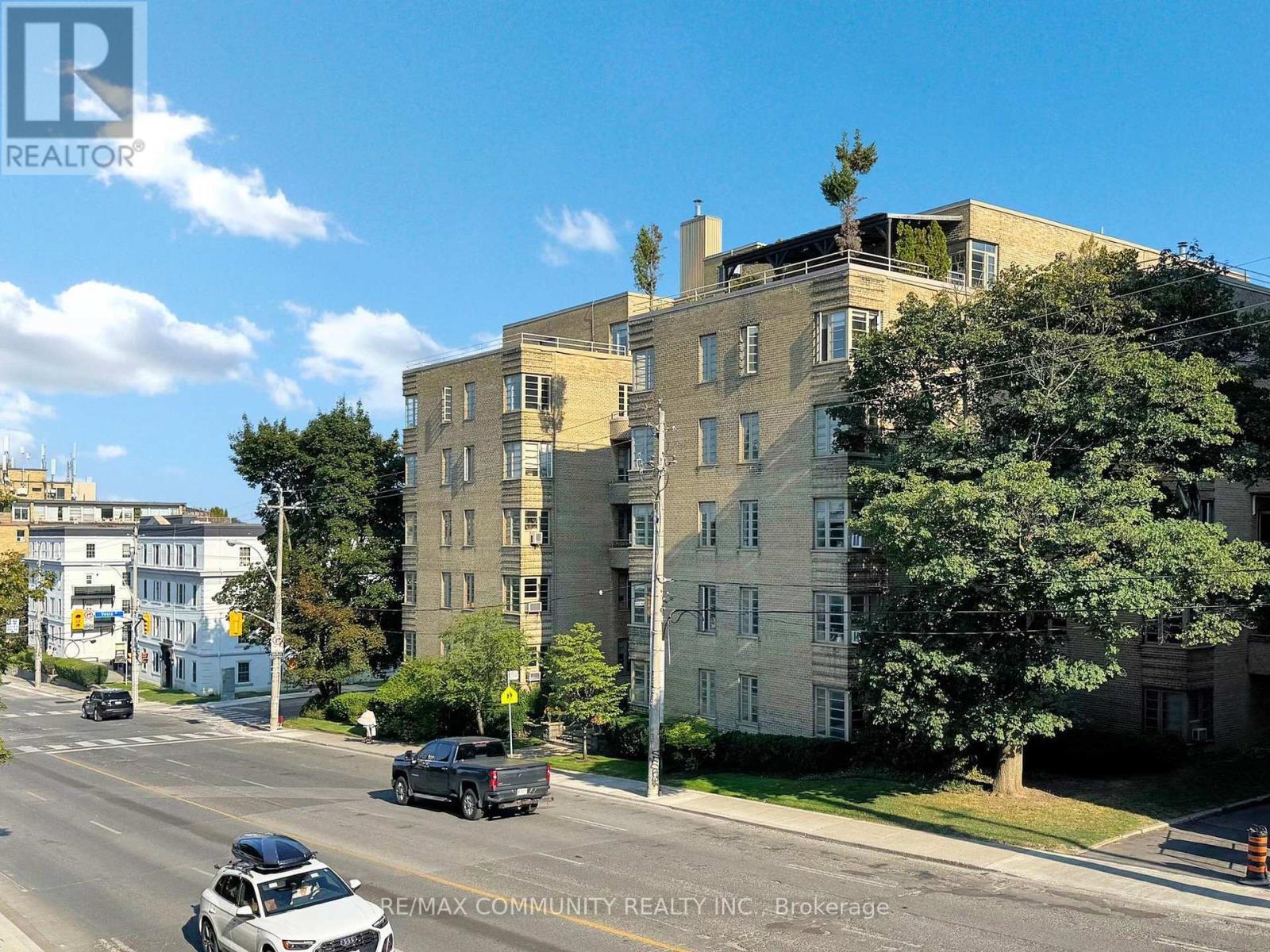 309 - 740 Eglinton Avenue W, Toronto, ON - Outdoor With Facade