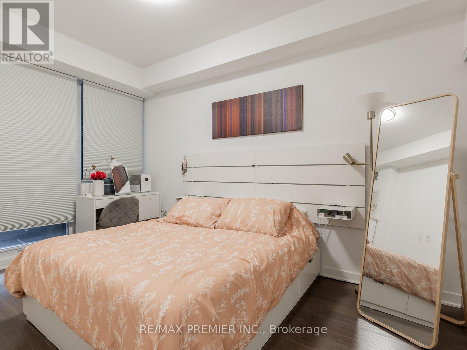 617 - 115 Blue Jays Way, Toronto, ON - Indoor Photo Showing Bedroom