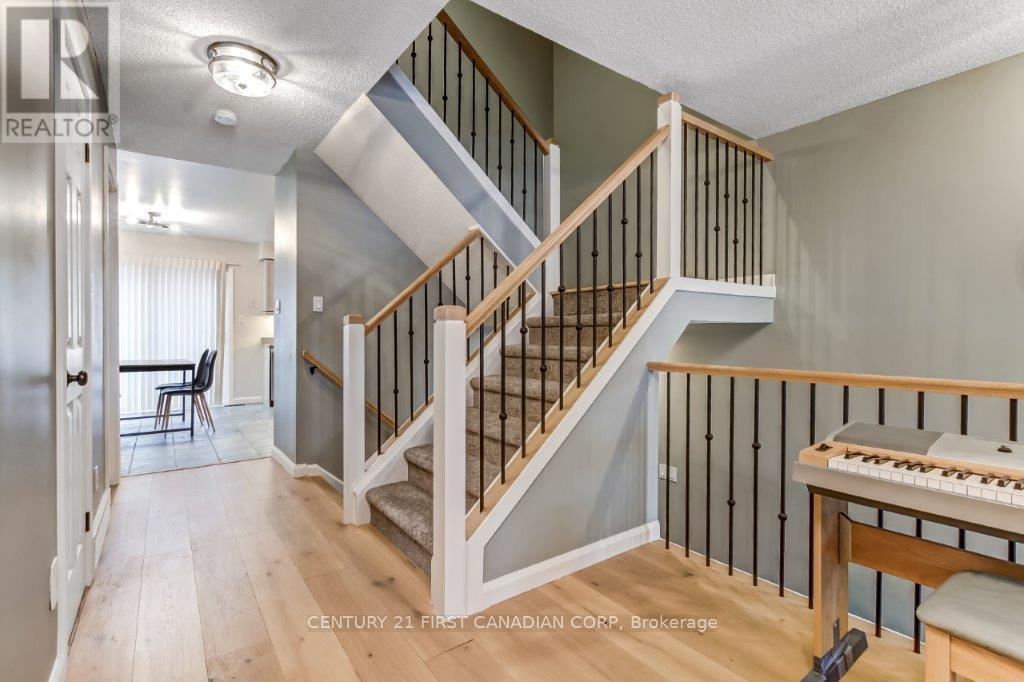 2 - 609 Colborne Street, London East (East F), ON - Indoor Photo Showing Other Room