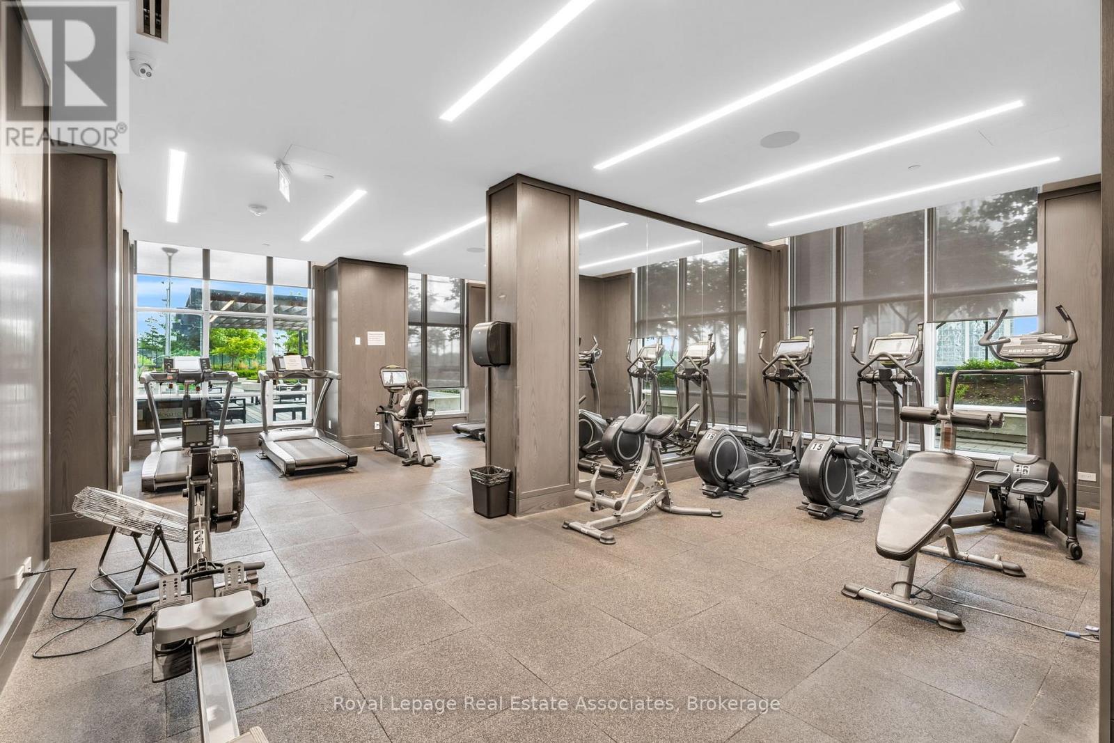 629 - 5 Mabelle Avenue, Toronto, ON - Indoor Photo Showing Gym Room