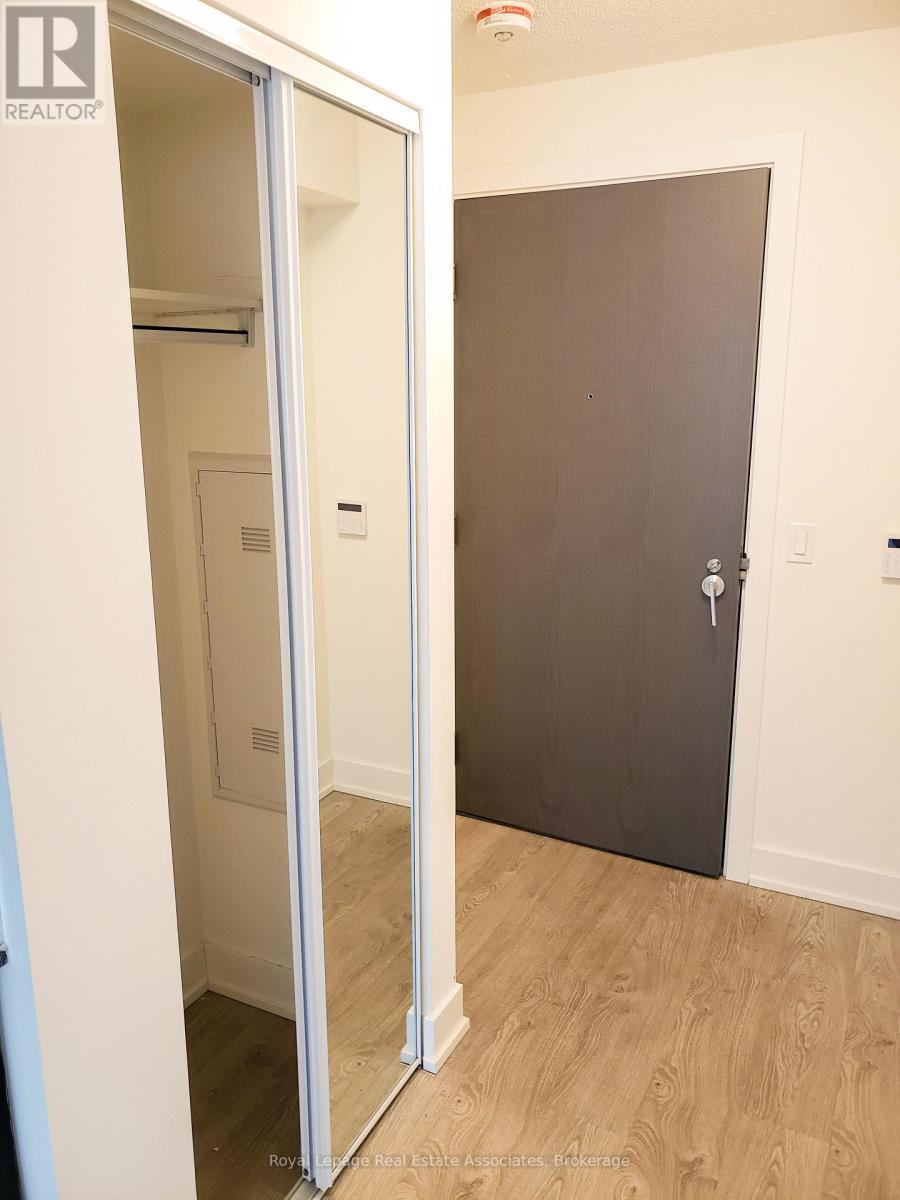 1405 - 7 Mabelle Avenue, Toronto, ON - Indoor Photo Showing Other Room