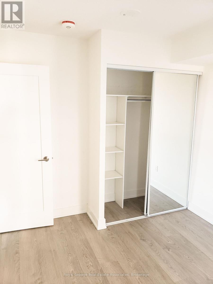 1405 - 7 Mabelle Avenue, Toronto, ON - Indoor Photo Showing Other Room