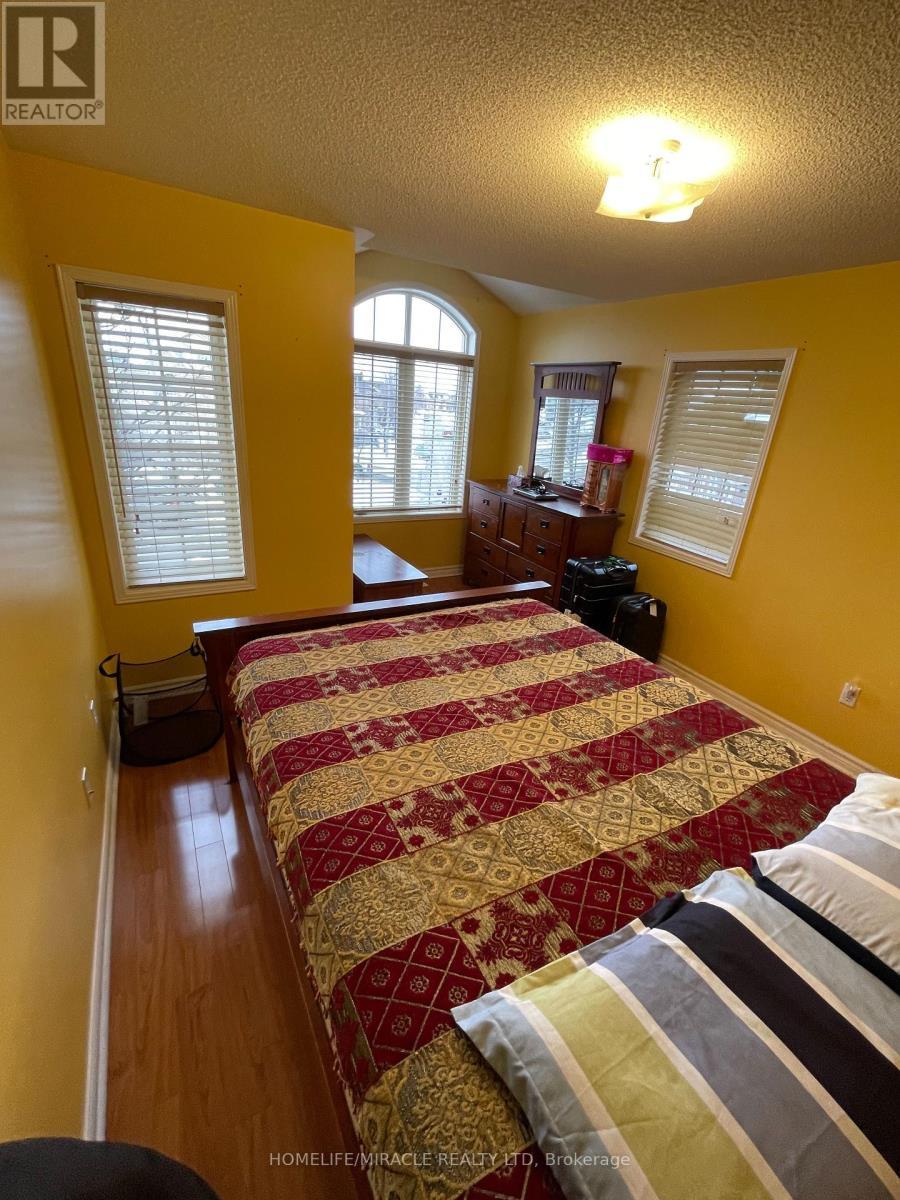 26 Penbridge Circle, Brampton, ON - Indoor Photo Showing Bedroom
