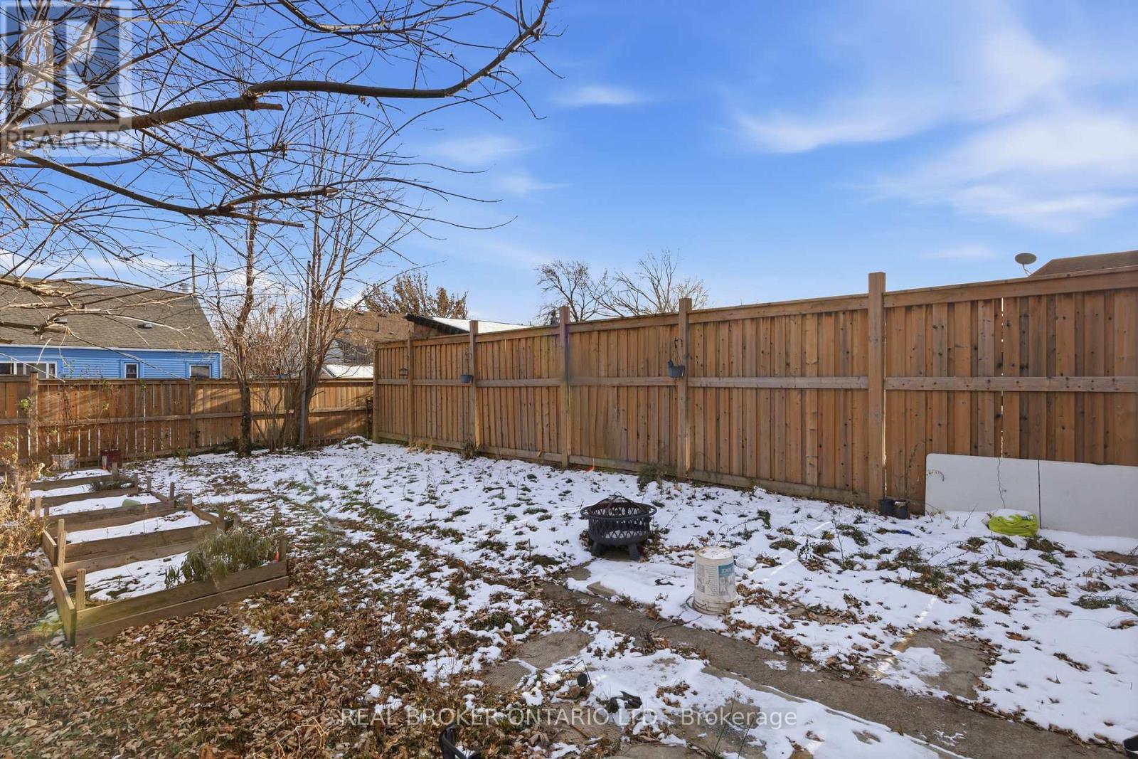 26 Bayfield Avenue, Hamilton, ON - Outdoor