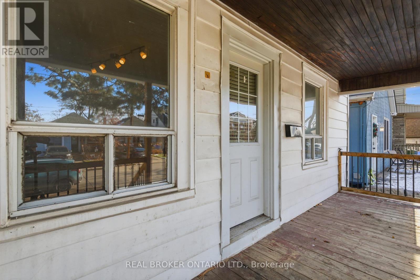 26 Bayfield Avenue, Hamilton, ON - Outdoor With Exterior