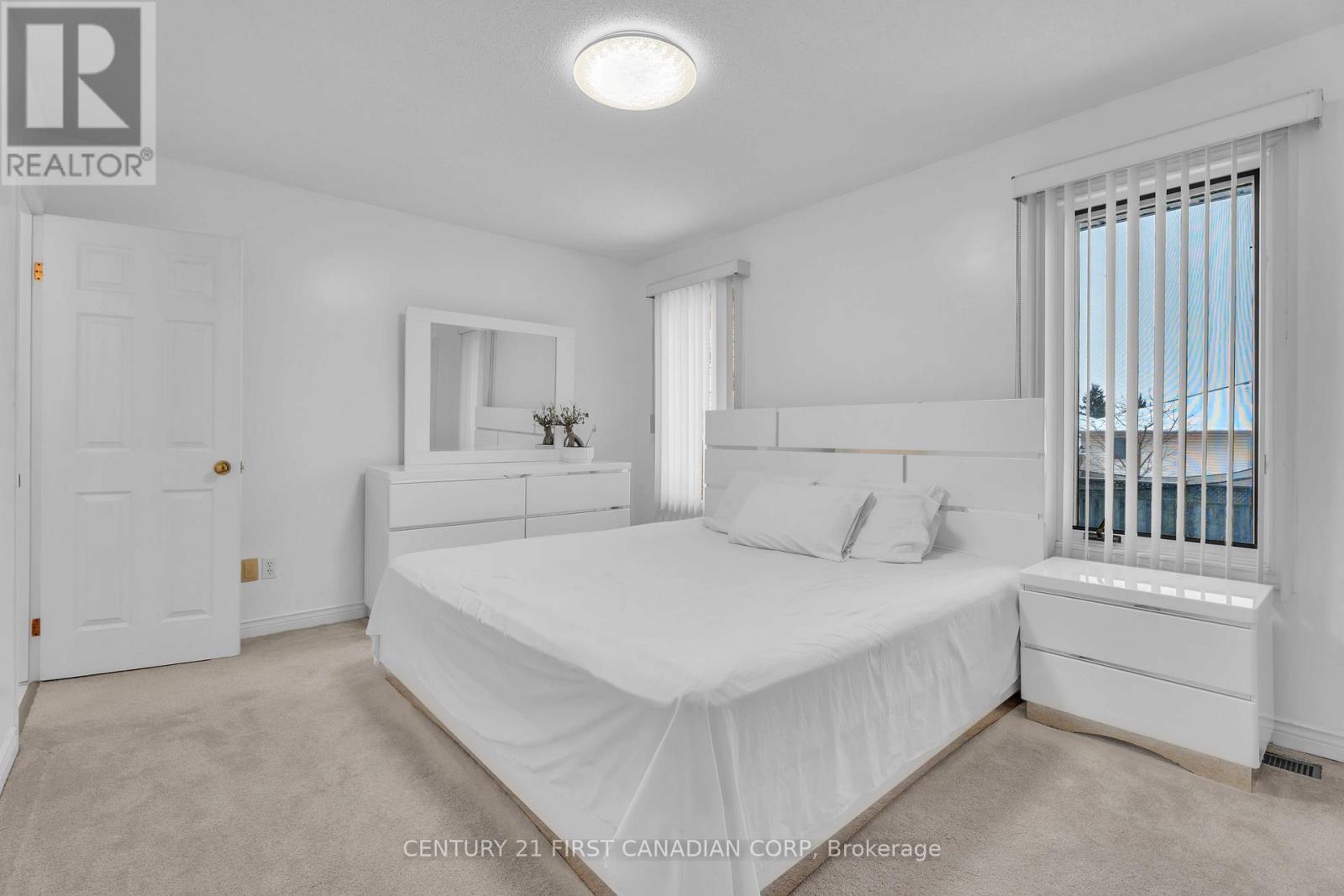 23 Josselyn Drive, London South (South X), ON - Indoor Photo Showing Bedroom