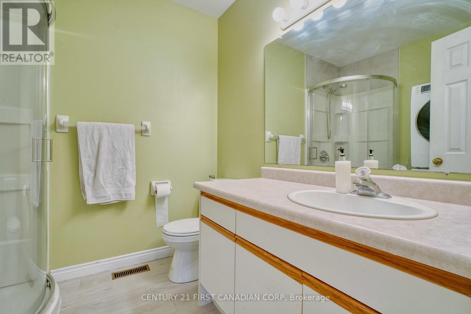 23 Josselyn Drive, London South (South X), ON - Indoor Photo Showing Bathroom
