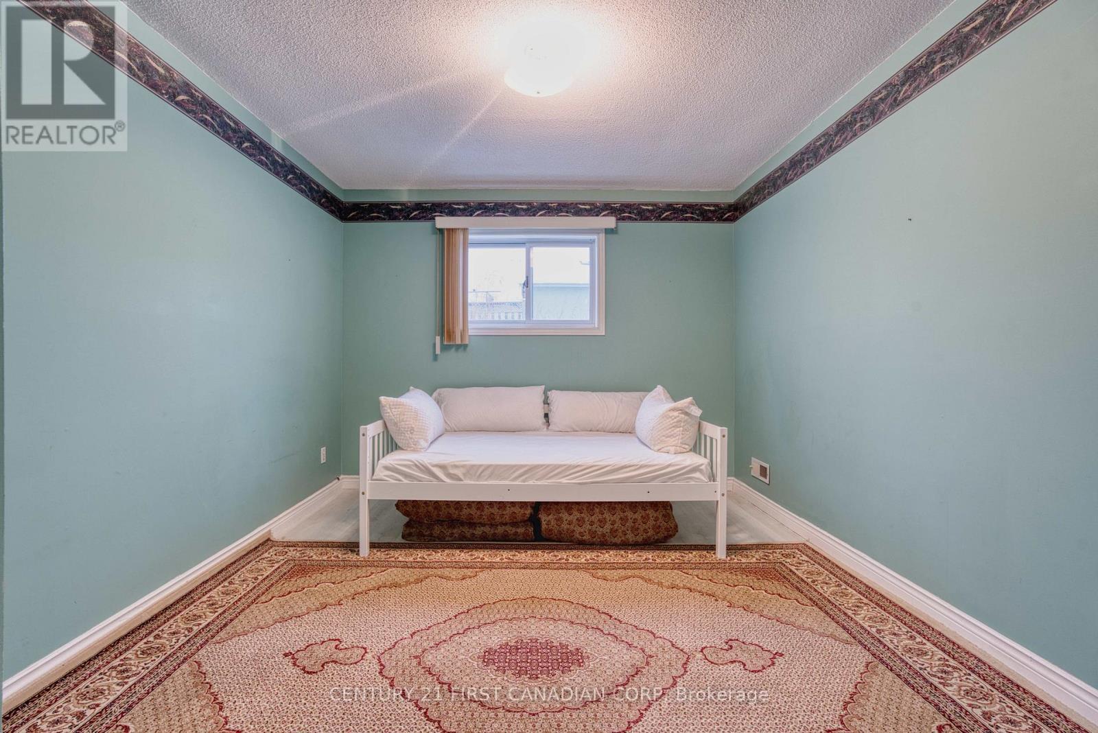 23 Josselyn Drive, London South (South X), ON - Indoor