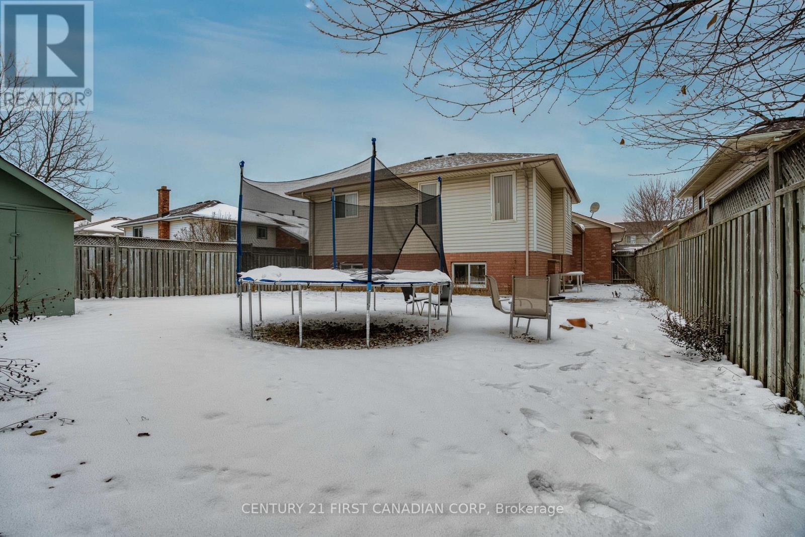 23 Josselyn Drive, London South (South X), ON - Outdoor