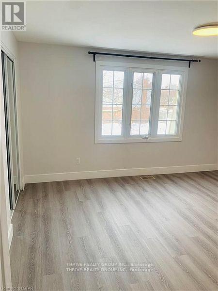 8 Homestead Crescent, London North (North F), ON - Indoor Photo Showing Other Room