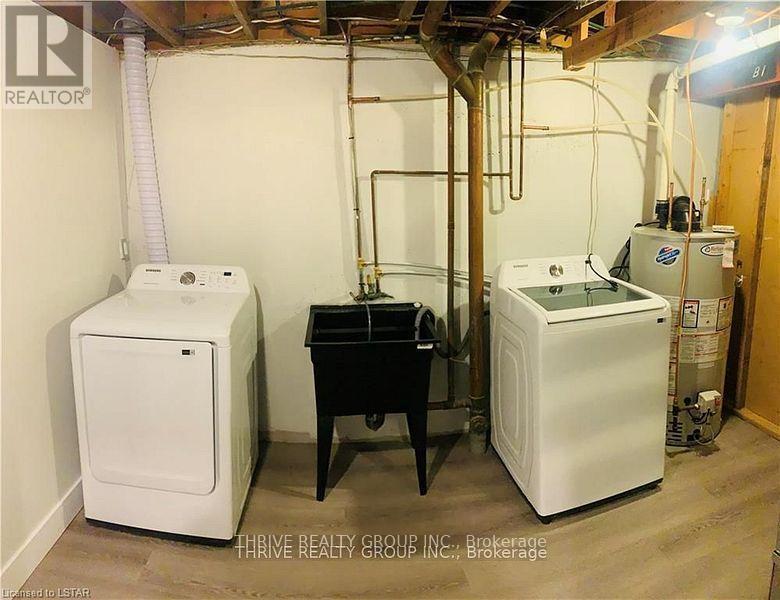 8 Homestead Crescent, London North (North F), ON - Indoor Photo Showing Laundry Room