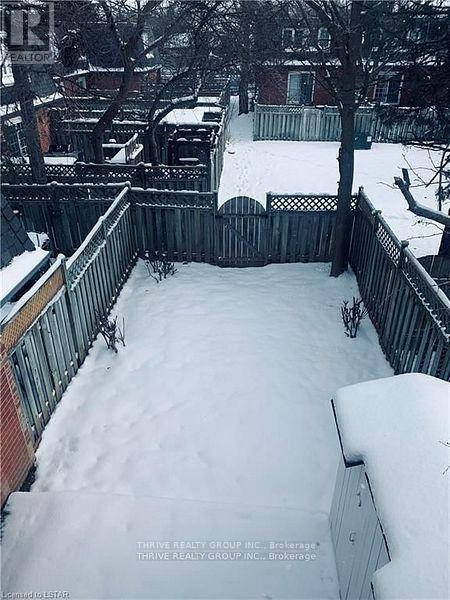 8 Homestead Crescent, London North (North F), ON - Outdoor