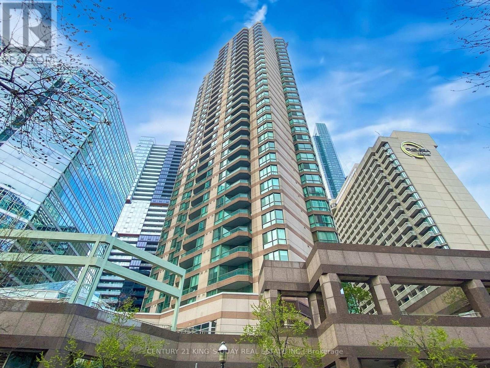 1900 - 38 Elm Street, Toronto, ON - Outdoor With Facade