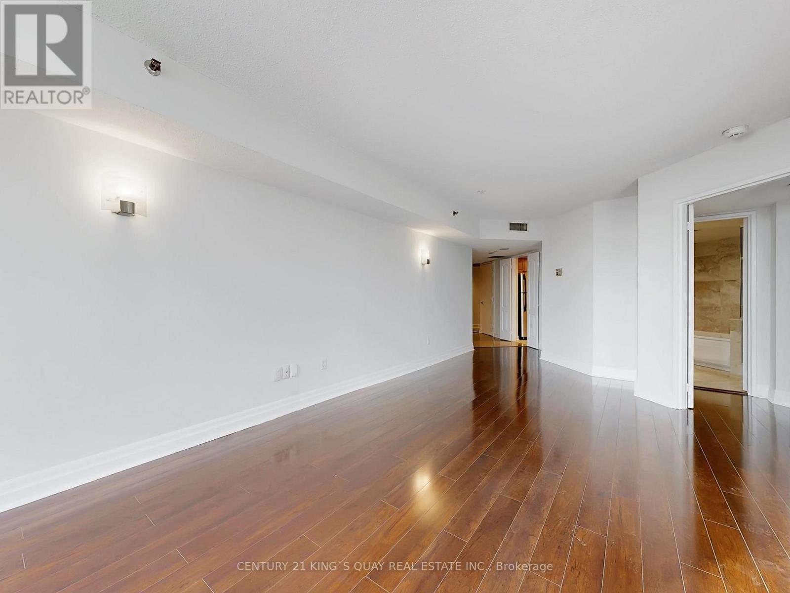 1900 - 38 Elm Street, Toronto, ON - Indoor Photo Showing Other Room